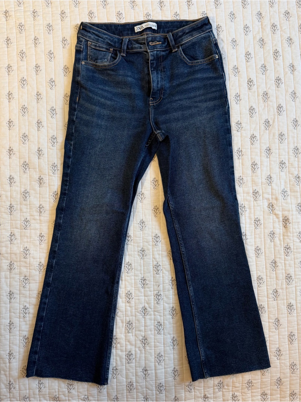 Zara Dark Wash Mid Rise Bootcut Jeans – Size 4 / 26